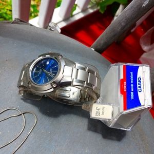 Casio blue face mens watch, needs battery